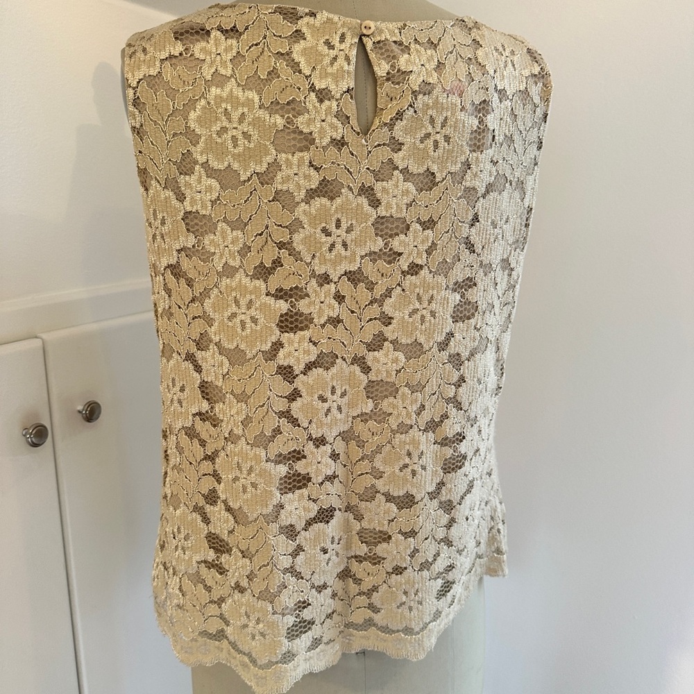 Jones New York lace blouse - Picture 2 of 7